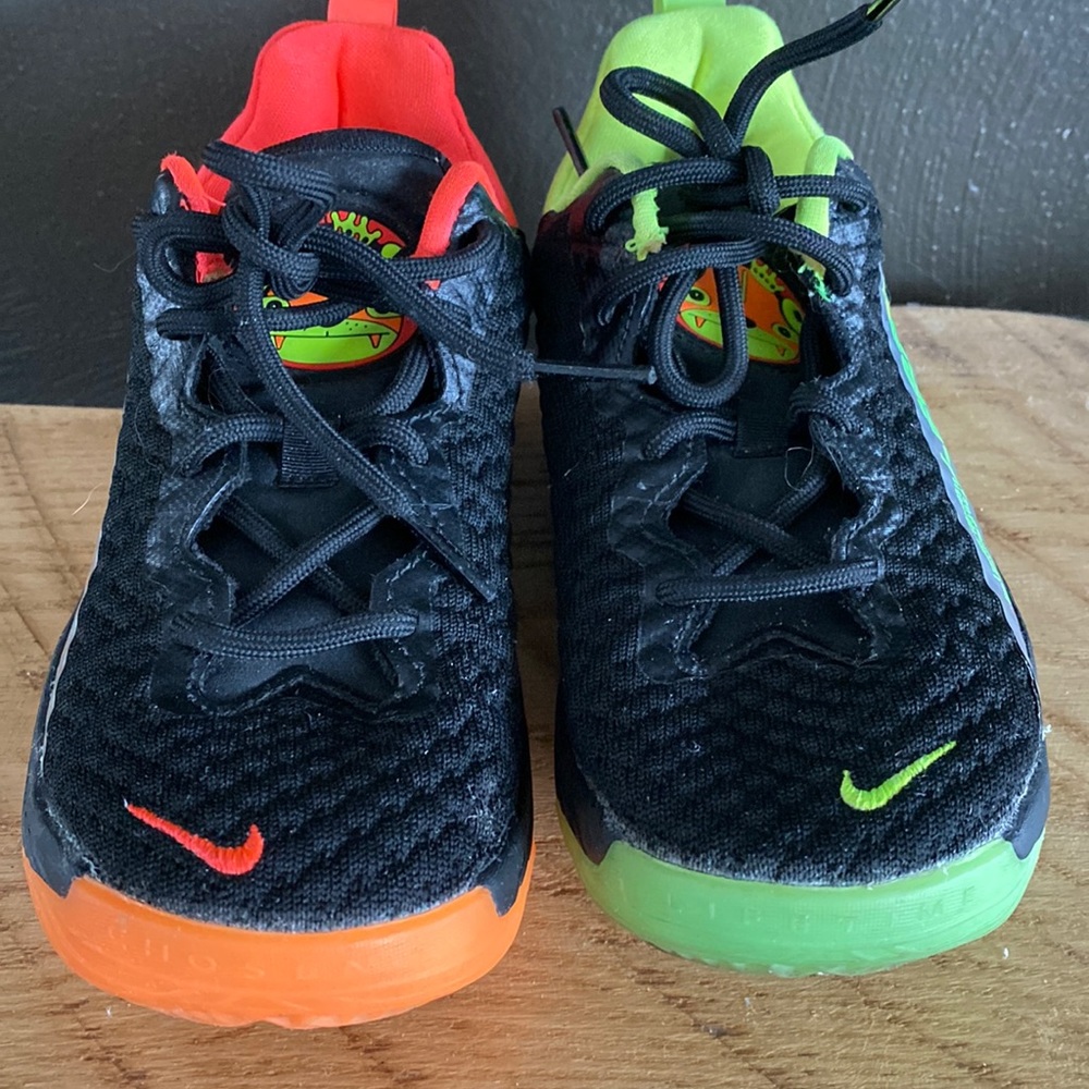 Kids LeBron 18